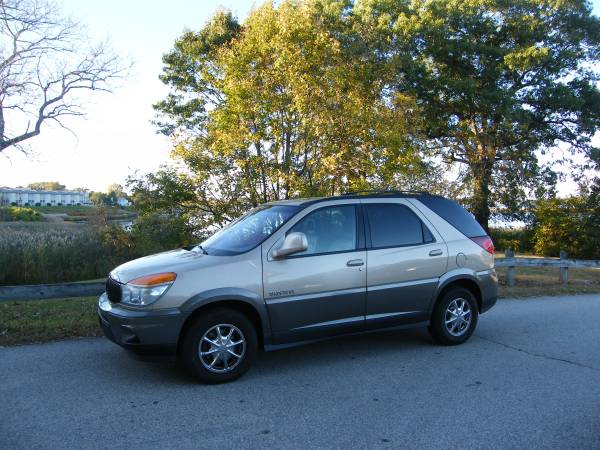 2002 Buick Rendezvous One Owner All Wheel Drive 3rd Row Seat Gorgeous for sale in Cranston, RI – photo 12