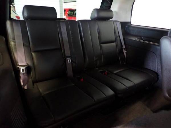 2014 Cadillac Escalade - - by dealer - vehicle for sale in Gretna, IA – photo 6