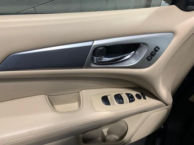2018 Nissan Pathfinder SL for sale in Cedar Falls, IA – photo 10