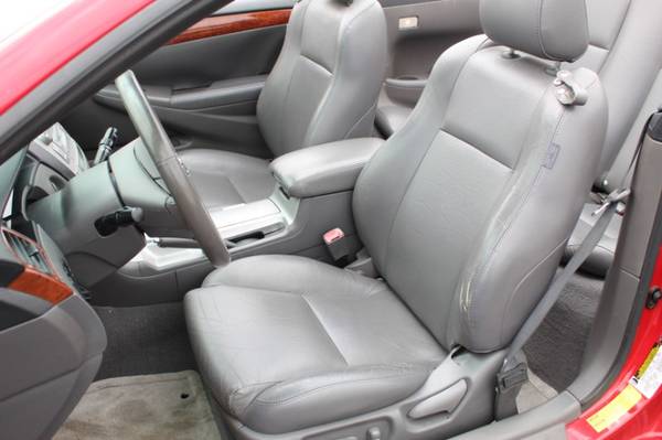 Low 84,000 Miles* 2006 Toyota Camry Solara SE Convertible for sale in Louisville, KY – photo 2