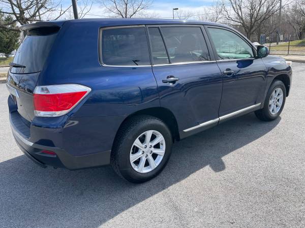 2013 Toyota Highlander 4 Cylinder for sale in Silver Spring, District Of Columbia – photo 3