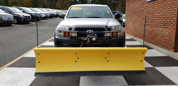 2011 Toyota Tacoma w/PLOW 4WD Access V6 AT (TOP RATED DEALER AWARD... for sale in Waterbury, CT – photo 4