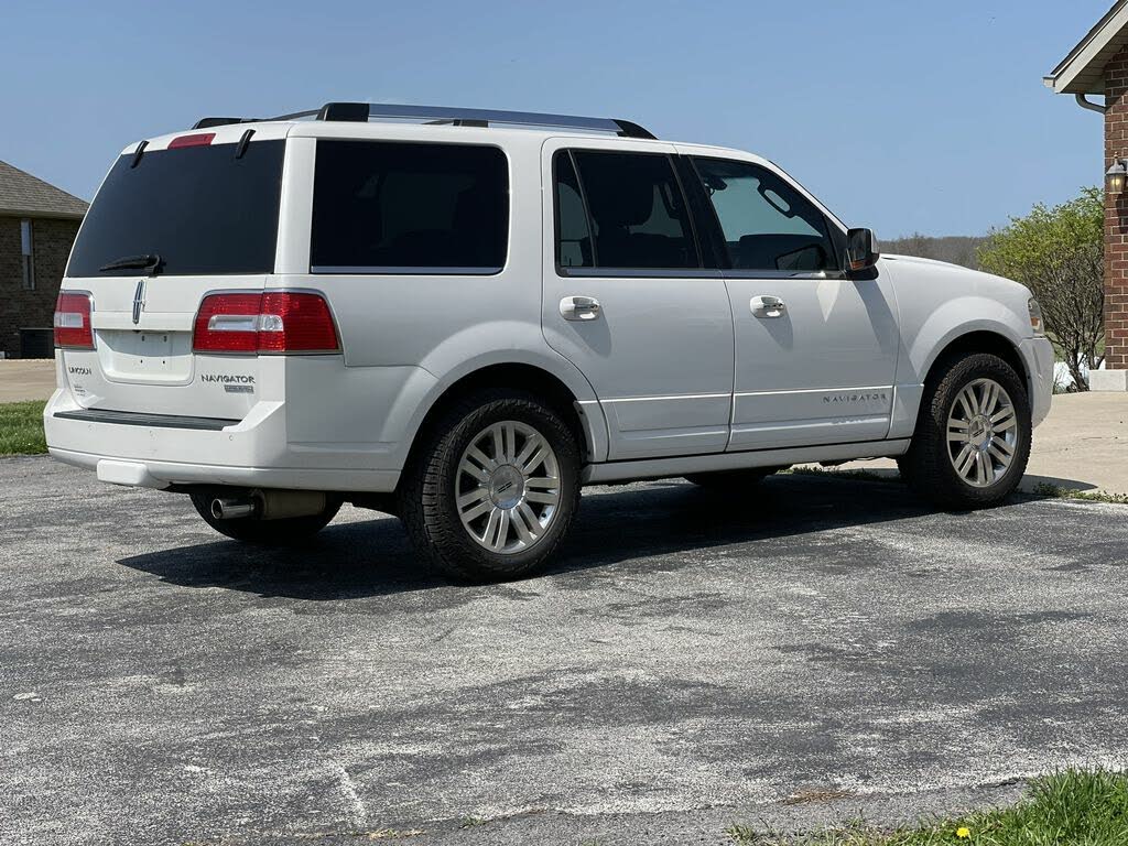 2011 Lincoln Navigator 4WD for sale in Other, MO – photo 3