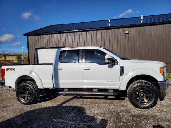 2017 FORD F250 LARIAT 4X4 FX4 6.7 POWERSTROKE LIFTED PANO ROOF CLEAN for sale in BLISSFIELD MI, MI – photo 3