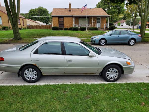 2000 Toyota Camry LE for sale in milwaukee, WI – photo 3