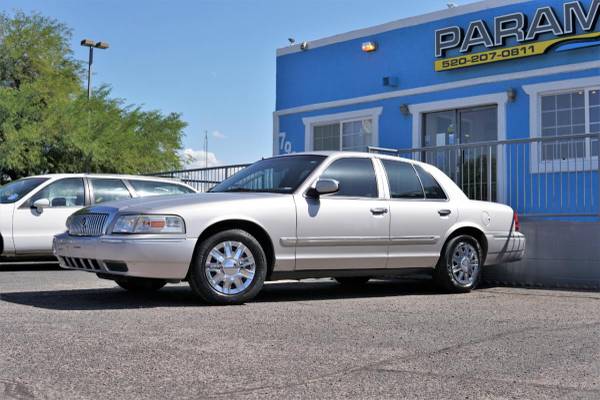 2006 MERCURY GRAND MARQUIS GS SEDAN ADULT OWNED WITH ONLY 86K MILES!! for sale in Tucson, AZ – photo 3
