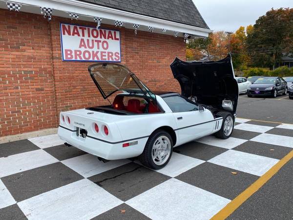 1990 Chevrolet Chevy Corvette 2dr Coupe Hatchback (TOP RATED DEALER... for sale in Waterbury, NY – photo 9
