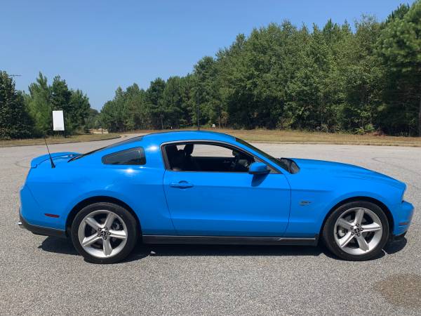 2010 Ford Mustang GT Premium (0 Accidents) for sale in Newnan, GA – photo 6