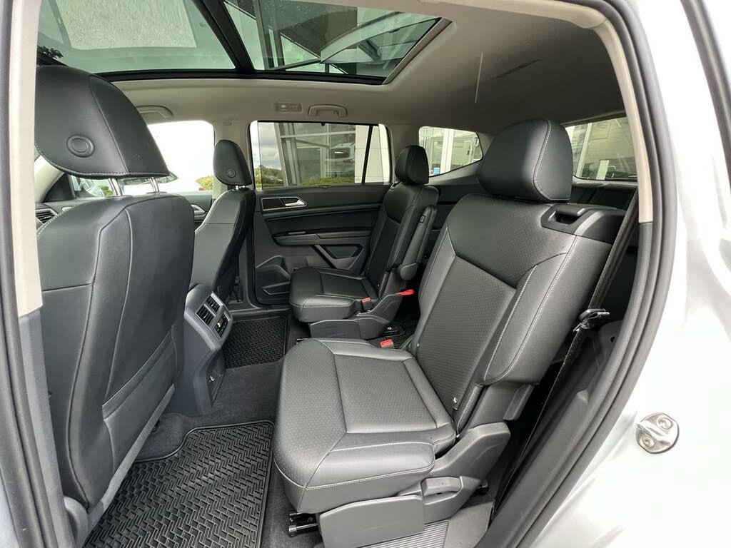 2019 Volkswagen Atlas SE 4Motion AWD with Technology R-Line for sale in Keene, NH – photo 7