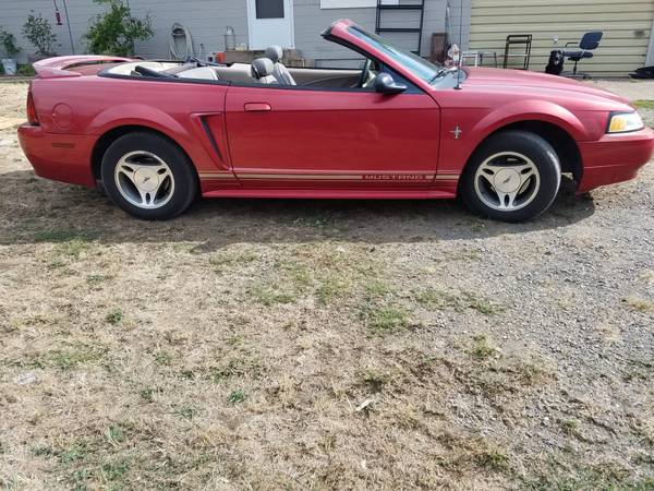 2000 ford mustang convertible (trade for truck) for sale in Myrtle Creek, OR – photo 4