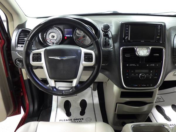 2014 CHRYSLER TOWN & COUNTRY TOURING - - by dealer for sale in Des Moines, IA – photo 12