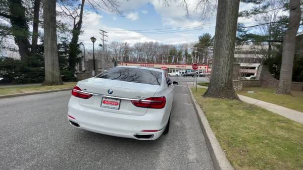 2019 BMW 750i xDrive - - by dealer - vehicle for sale in Great Neck, NY – photo 18