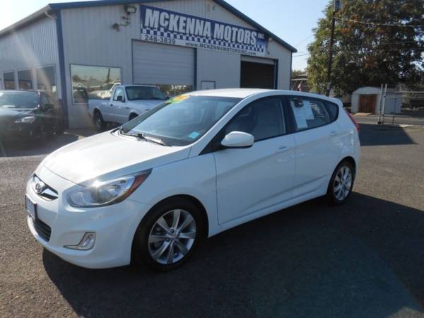 2012 Hyundai Accent SE 4dr Hatchback - - by dealer for sale in Union Gap, WA – photo 5