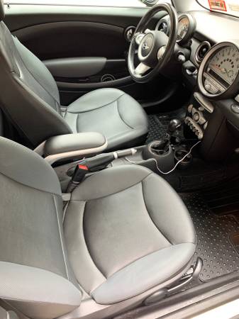 2009 Mini Cooper Hardtop 2Dr AutomaticGood Condition for sale in Brooklyn, NY – photo 7