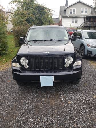 2011 Jeep Liberty - cars & trucks - by owner - vehicle automotive sale for sale in Cumberland, MD