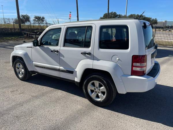 2012 jeep LIBERTY Sport for sale in Austin, TX – photo 6