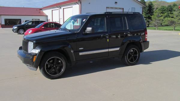 2012 Jeep Liberty Sport 4x4-LOW MILES - - by dealer for sale in Council Bluffs, MO – photo 3