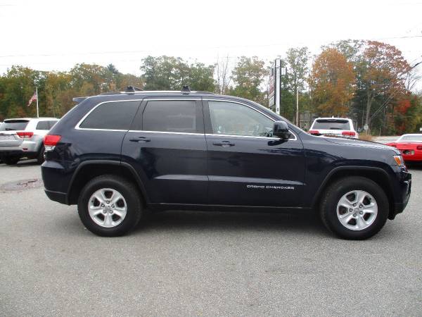 2014 Jeep Grand Cherokee 4x4 4WD Laredo Heated Seats & Wheel SUV for sale in Brentwood, NH – photo 2