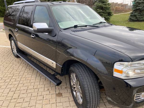 Lincoln Navigator Long base AWD - cars & trucks - by owner - vehicle... for sale in Hoffman Estates, IL – photo 6