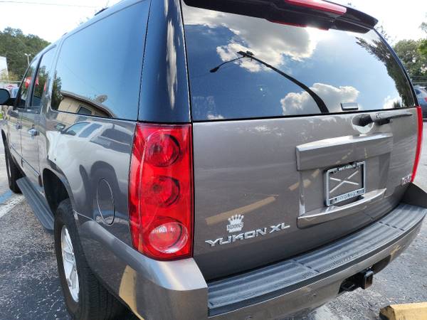 2014 GMC Yukon XL SLT 1/2 Ton 4WD - - by dealer for sale in SAINT PETERSBURG, FL – photo 22