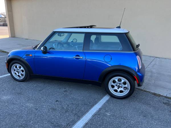 2005 Mini Cooper low miles - - by dealer - vehicle for sale in Richmond , VA – photo 2