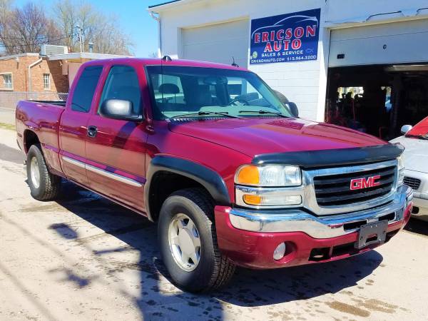 2004 GMC Sierra 1500 SLT 4dr Extended Cab 4WD SB for sale in Ankeny, IA – photo 2