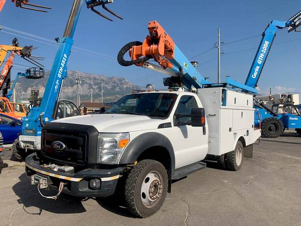 Boom/Bucket Service Truck - 2011 Ford F-550 4x4 Altec AT37G Aerial for sale in Vineyard, UT