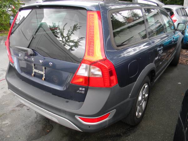 2008 Volvo XC70 AWD - cars & trucks - by dealer - vehicle automotive... for sale in Bellevue, WA – photo 4