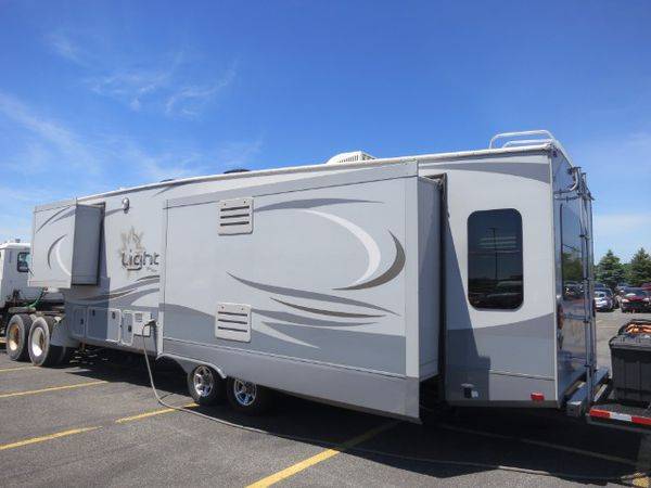 2015 Open Range RV Light 319RLS EVERYONE WELCOME!! for sale in Walden, NY – photo 15