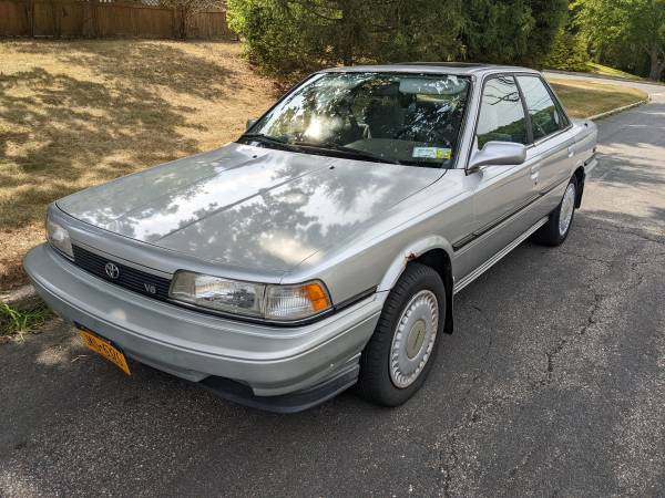 1990 Toyota Camry LE V6 auto 104K for sale in Smithtown, NY – photo 17