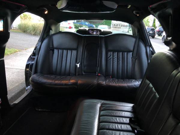 2006 Lincoln Town Car Limo for sale in Salem, OR – photo 12