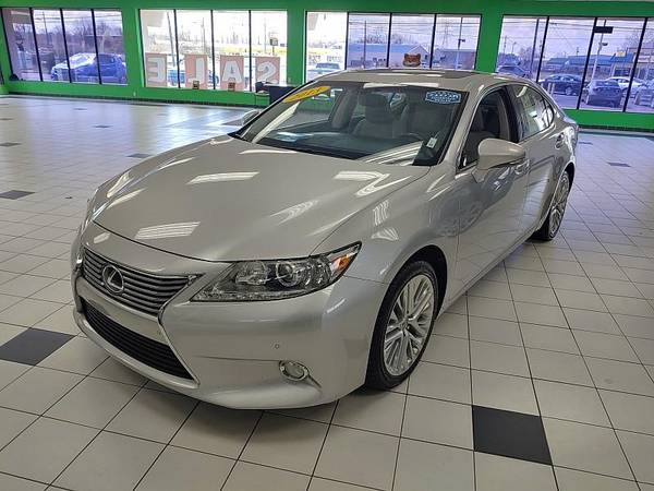 2013 Lexus ES 350 4dr Sdn - - by dealer - vehicle for sale in Louisville, KY – photo 4