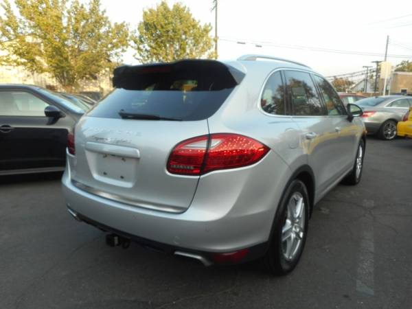 2012 Porsche Cayenne S Hybrid AWD 4dr SUV - cars & trucks - by... for sale in Roseville, NV – photo 3
