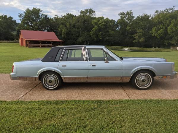 1987 Lincoln Town Car for sale in Franklin, TN – photo 3