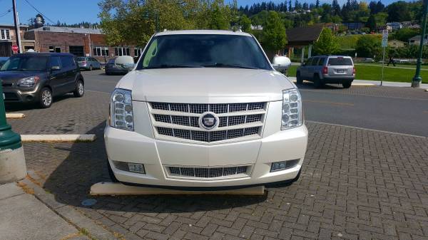 2012 Cadillac Escalade ESV * Low miles* for sale in Bothell, WA – photo 3