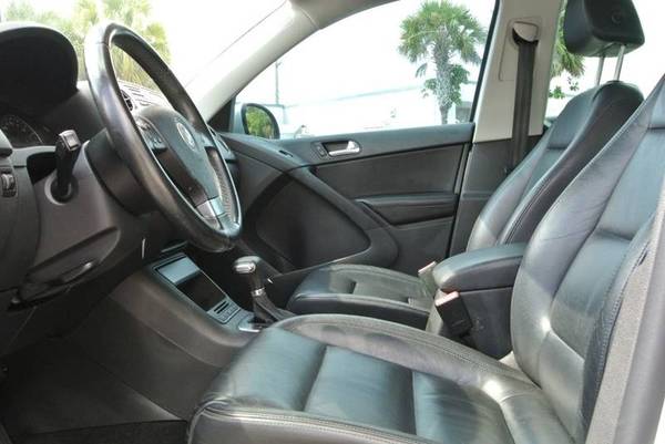 2010 Volkswagen Tiguan (crv rav4 equinox escape rogue encore journey... for sale in Miami, FL – photo 9