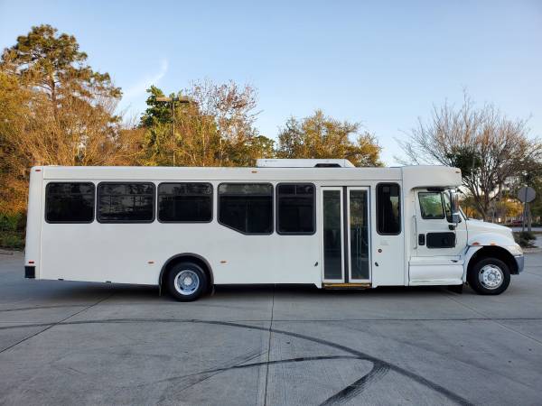 2014 International 29 Passenger Bus Diesel Automatic Wheelchair Ramp for sale in Palm Coast, FL – photo 5