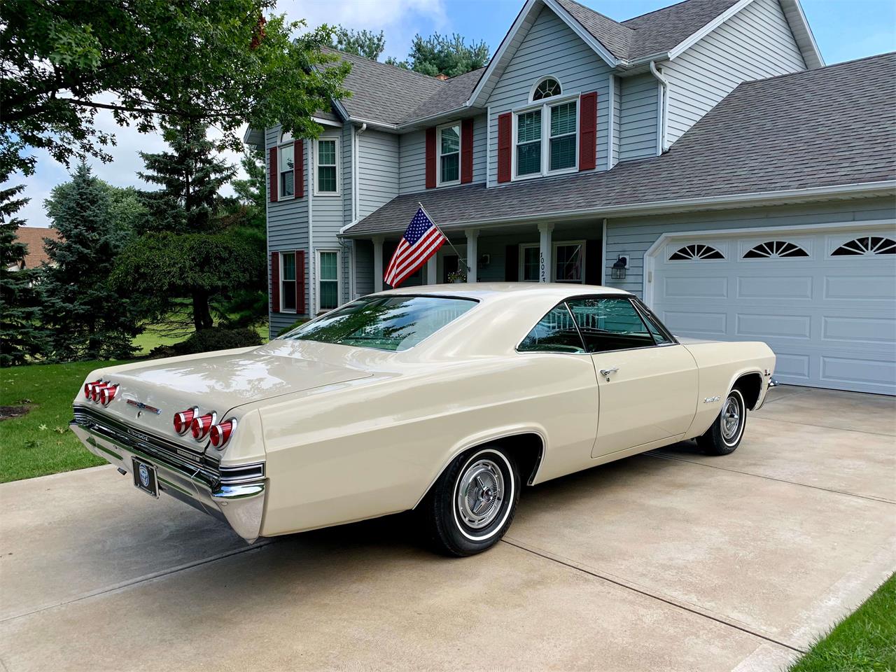 1965 Chevrolet Impala SS for sale in North Royalton, OH – photo 12