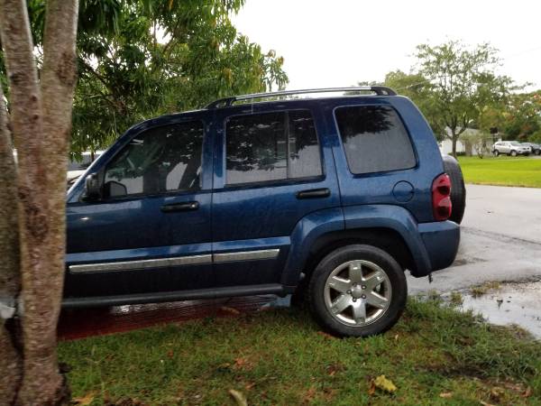 2005 JEEP LIBERTY 4X4 - cars & trucks - by owner - vehicle... for sale in south florida, FL – photo 11