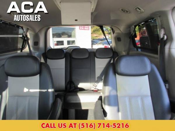 2010 Chrysler Town and Country 4dr Wgn Touring Plus Minivan - cars & for sale in Lynbrook, NY – photo 17