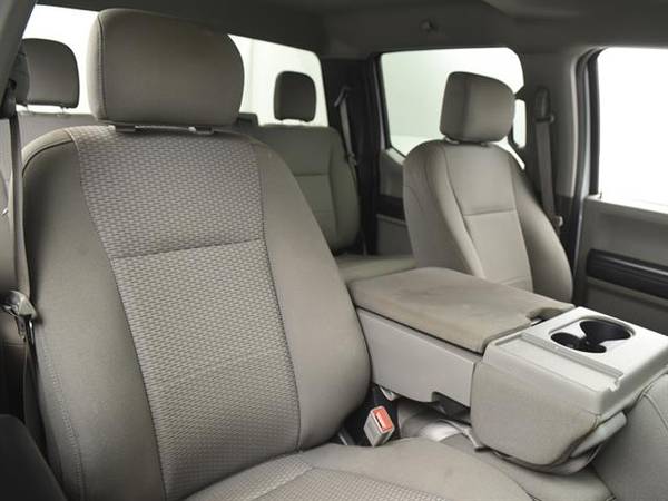 2018 Ford F150 SuperCrew Cab XLT Pickup 4D 5 1/2 ft pickup White - for sale in Phoenix, AZ – photo 5