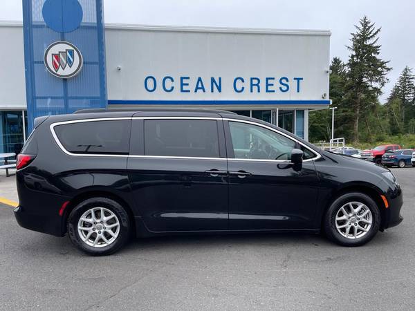 2020 CHRYSLER VOYAGER LXI - - by dealer - vehicle for sale in Warrenton, OR