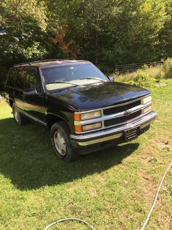 1998 Chevy Tahoe - cars & trucks - by owner - vehicle automotive sale for sale in Kingsley, MI – photo 2