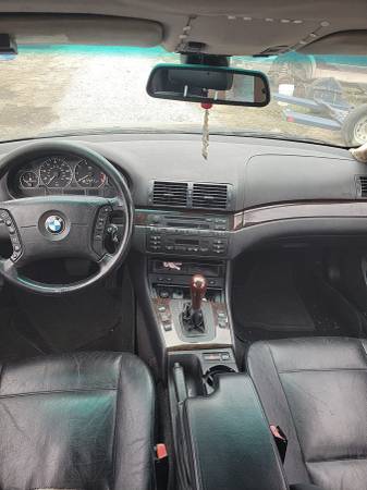 2001 BMW 330 I complete parts car for sale in Jeffersonville, KY – photo 7