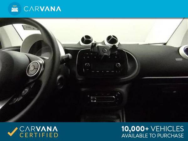 2017 smart fortwo Proxy Hatchback Coupe 2D coupe Yellow - FINANCE for sale in Atlanta, FL – photo 16