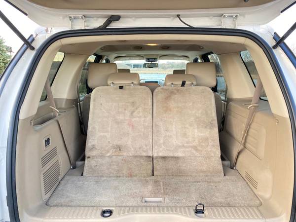 2007 Mercury Mountaineer Loaded CLEAN - cars & trucks - by owner -... for sale in Lake Bluff, IL – photo 20