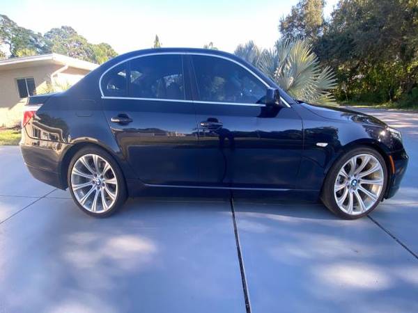 2010 BMW 5 Series 4dr Sdn 528i RWD - cars & trucks - by dealer -... for sale in Venice, FL – photo 3