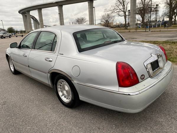 1998 LINCOLN TOWN CAR EXECUTIVE - - by dealer for sale in Chesapeake , VA – photo 3