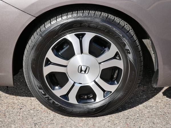 2014 Honda Civic Hybrid - - by dealer - vehicle for sale in Inver Grove Heights, MN – photo 11