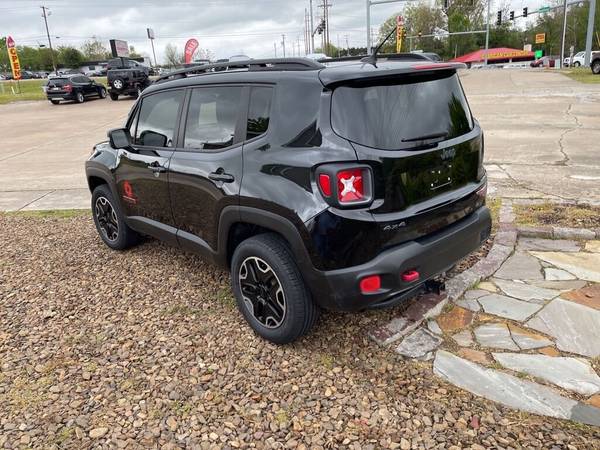 2016 Jeep Renegade Trailhawk 4x4 4dr SUV suv BLACK for sale in Springdale, AR – photo 11
